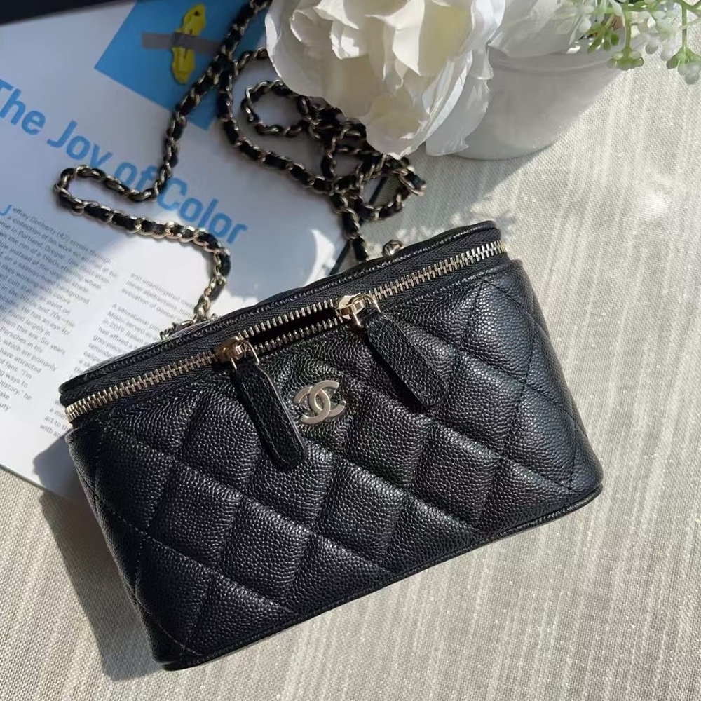 Chanel Black Vanity Quilted Leather Chain Bag small new